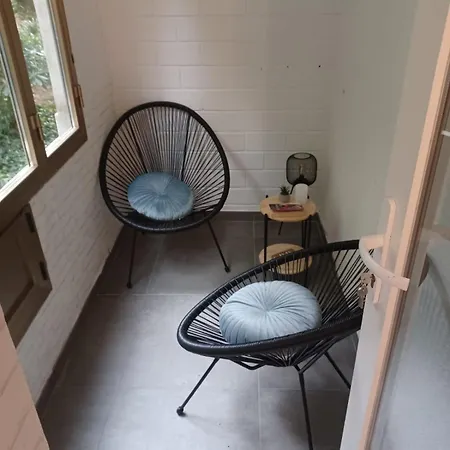 Nika's Apartamento Palit